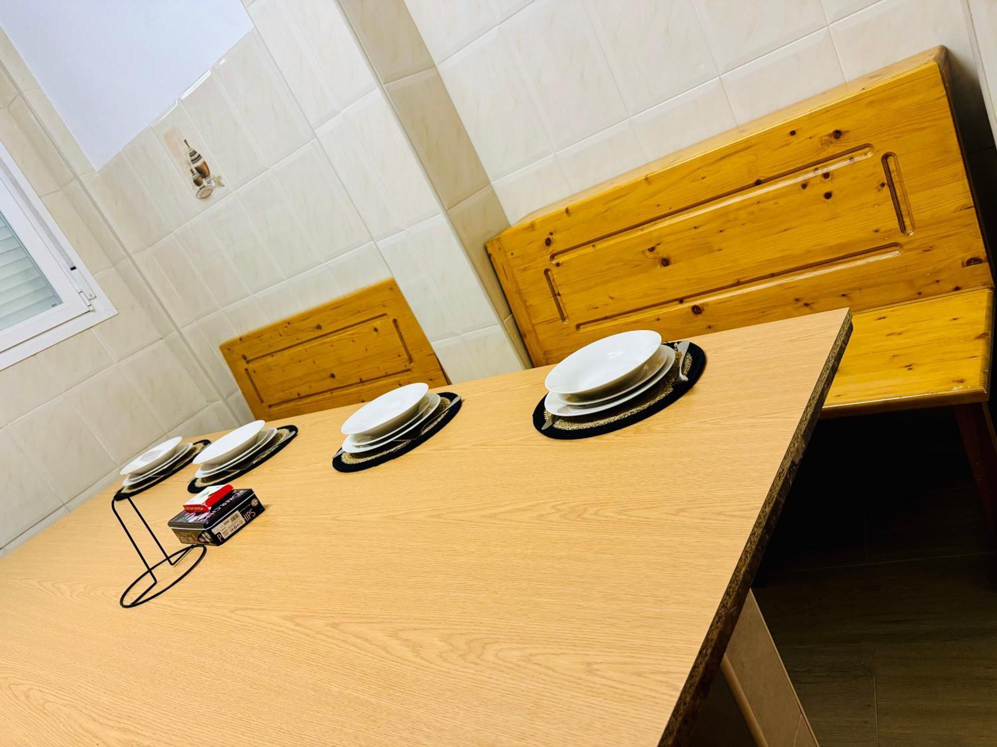 Apartamento Pisos Familiares Barajas Madrid Exterior foto